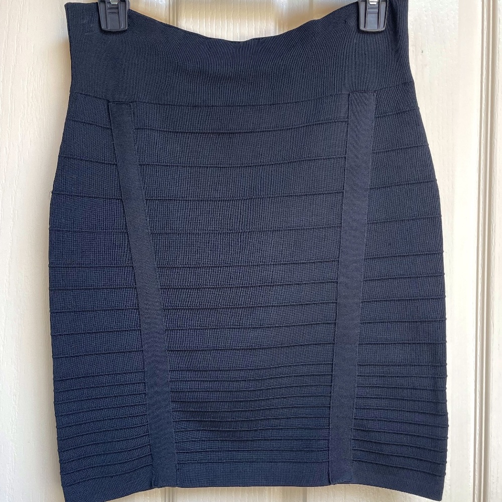 Rock & Republic Textured Black Pencil Skirt